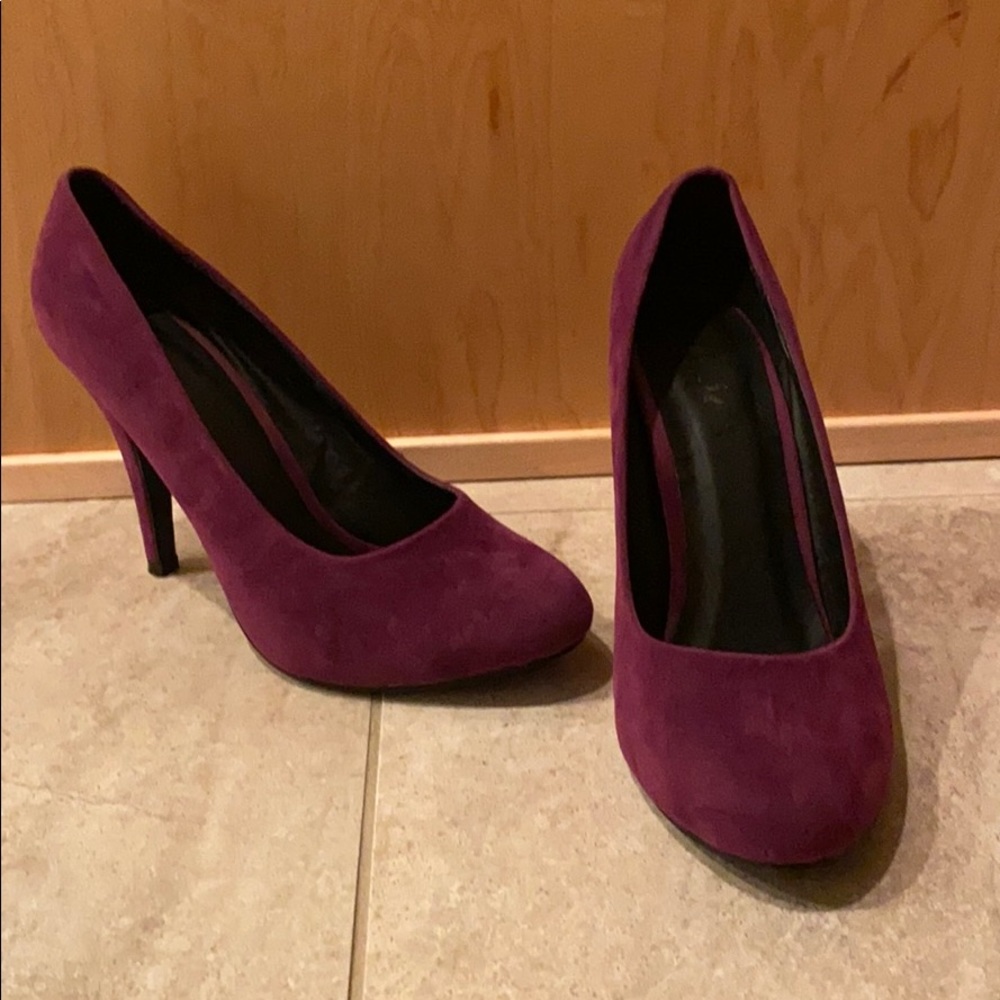 Pair of heels